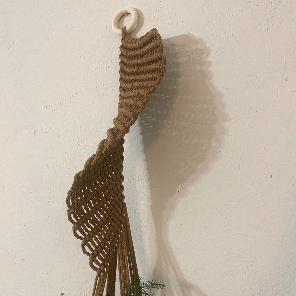 Macrame coffee spiral twist plant hanger